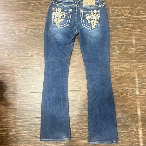 Miss Me Mid Rise Bootcut Size 27 Inseam 34 - Picture 3 of 5